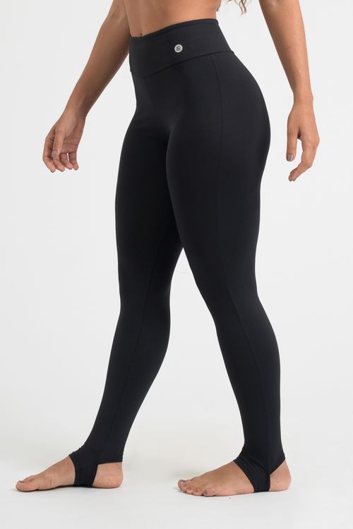 Calça legging poliamida confort preta básica de pezinho