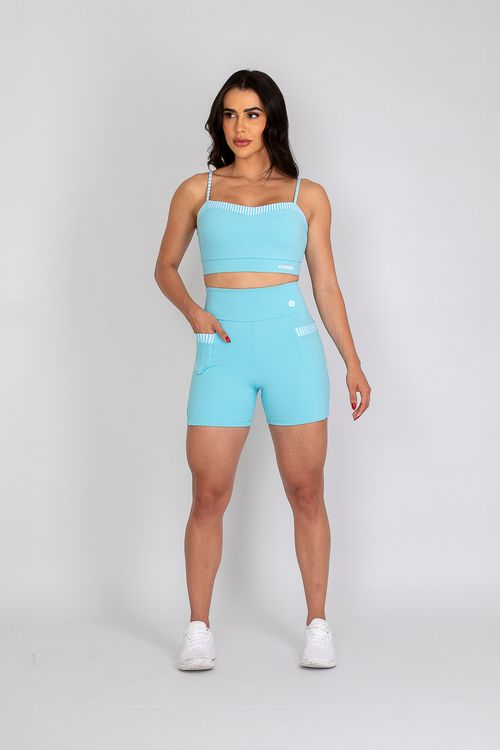 Conjunto de short poliamida Adaptiv azul bebê com bolso e detalhe em listras