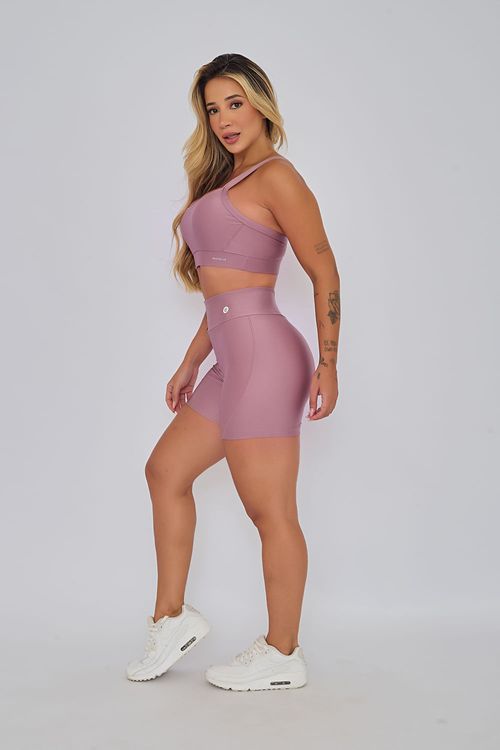 Conjunto de short poliamida roxo atemporal com top de alça média