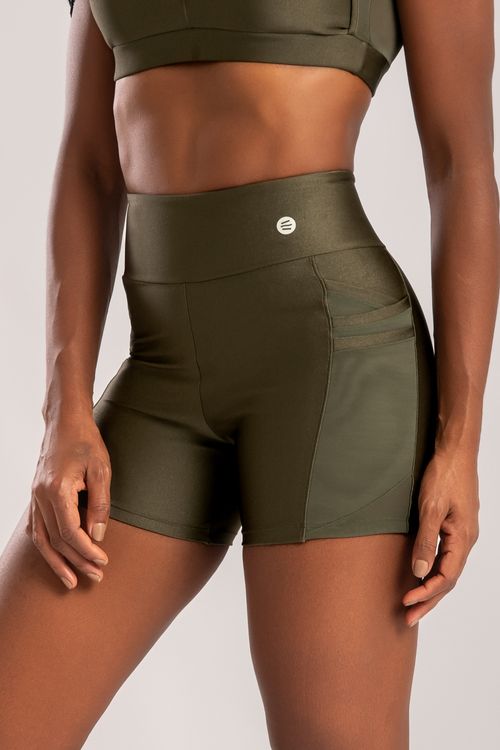 Short poliamida verde escuro com bolso triplo de tule