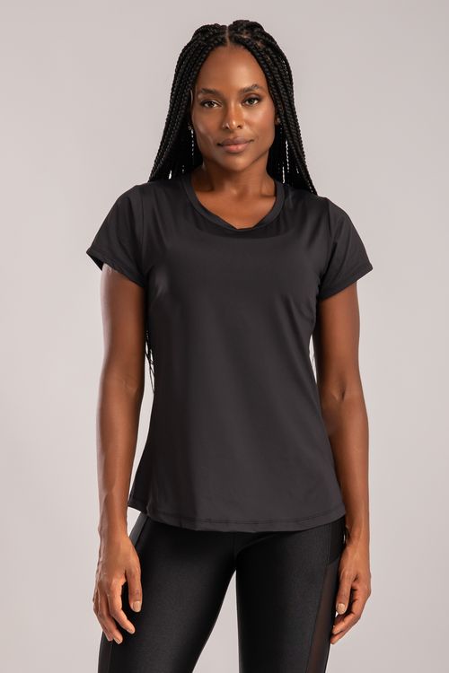 Camiseta poliamida preta com transpassado de tule