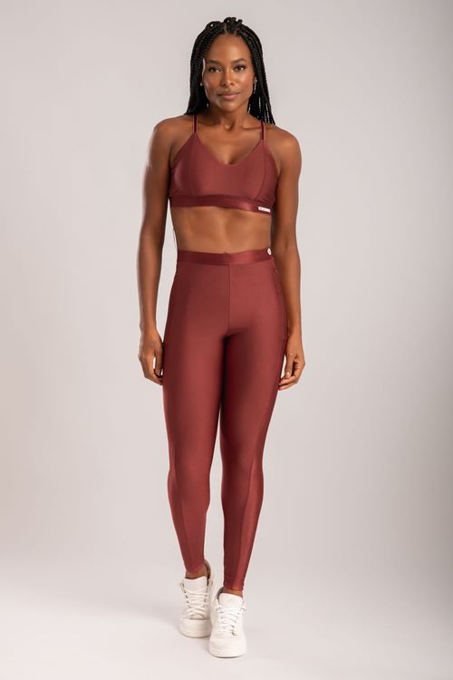 Conjunto poliamida marsala com bolso e detalhe de elástico