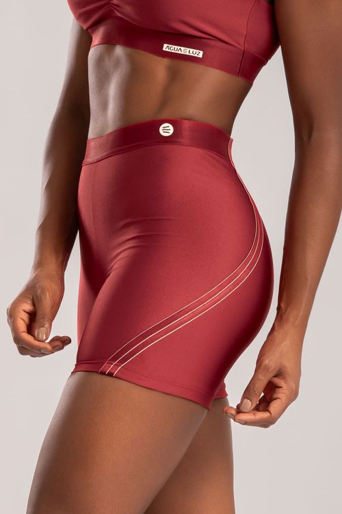 Short poliamida vermelho desejo com detalhe de elástico