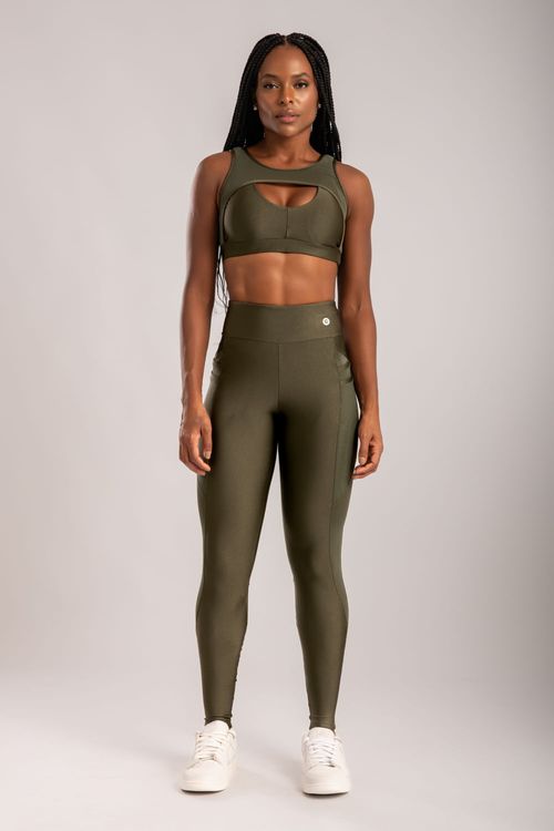 Conjunto poliamida verde escuro com bolso triplo de tule